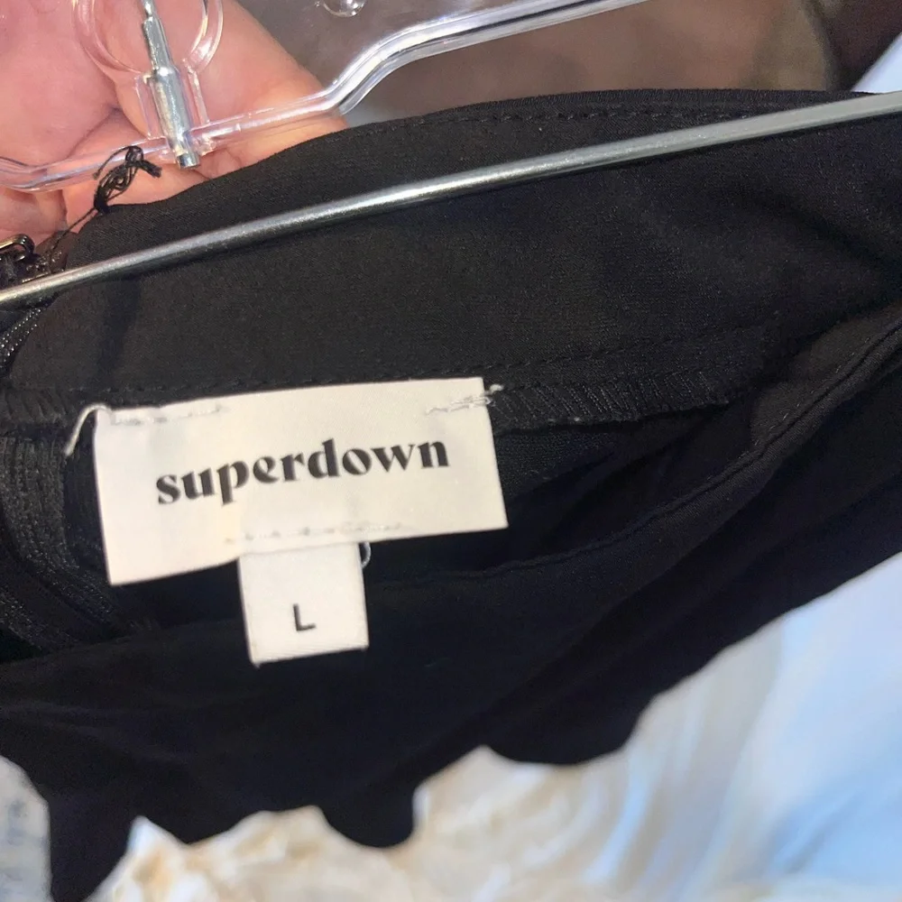Superdown‎ Black Skater Mini Skirt with Ruffle Hem size L